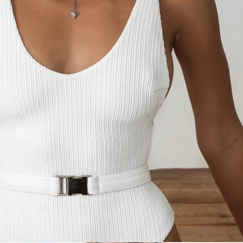 CLEARANCE White Textured Belted Sexy One Piece Swimsuit - Picture 4 of 7